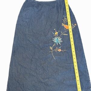 Vintage Blair Embroidered Denim Maxi Skirt With Flowers Size Large 100 % Cotton